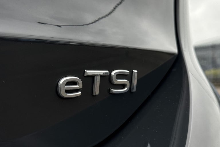 2024 Volkswagen Tiguan 1.5 eTSI MHEV R-Line DSG Euro 6 (s/s) 5dr SUV Automatic