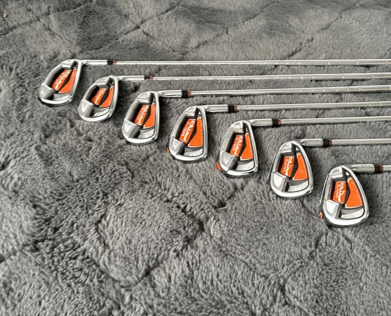 Cobra AMP Irons / 4-PW / Stiff Flex 