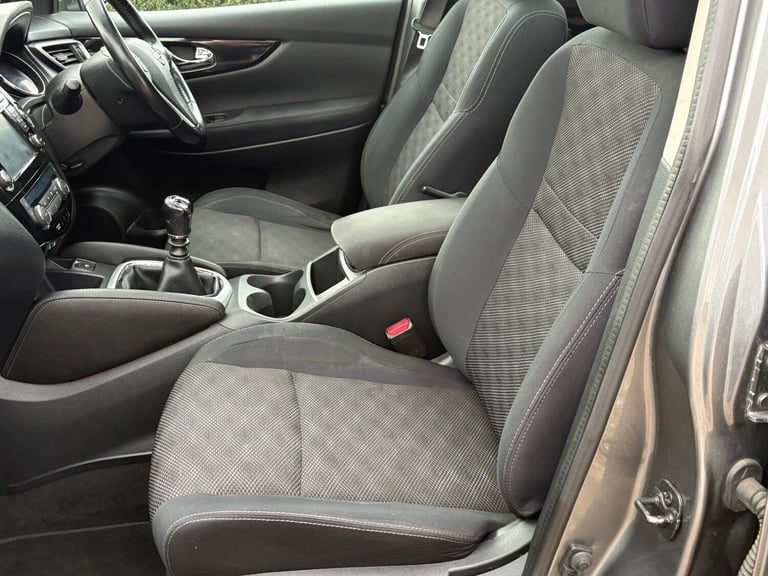 2014 Nissan Qashqai 1.5 dCi Acenta Premium 5dr HATCHBACK Diesel Manual