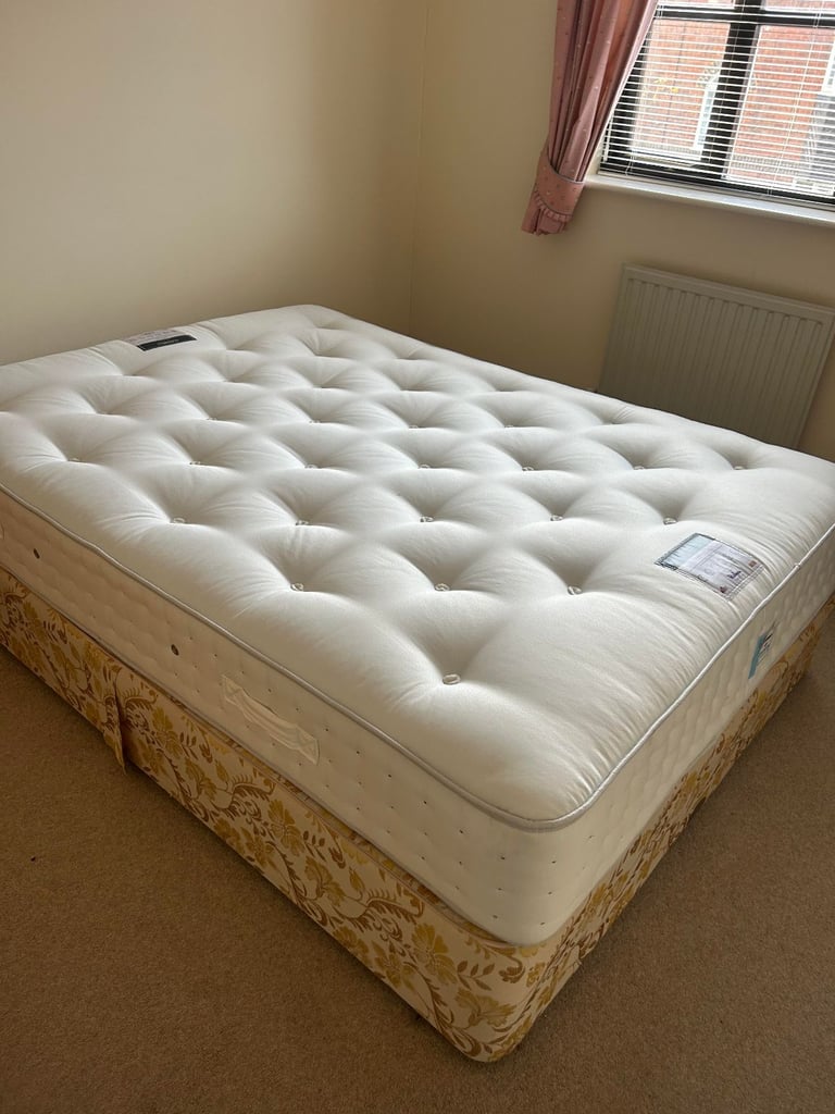 image for RELYON SALISBURY KING SIZE 1000 POCKET SPRING MATTRESS