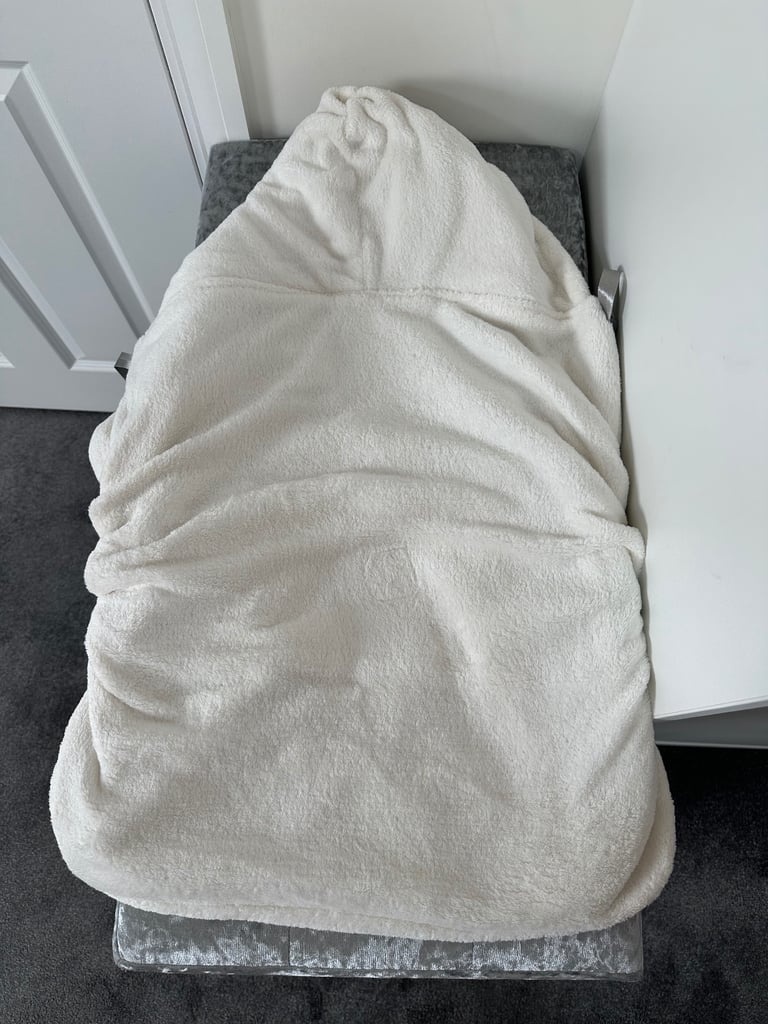 Baby Carrier Winter Cover – Super Warm & Comfy 