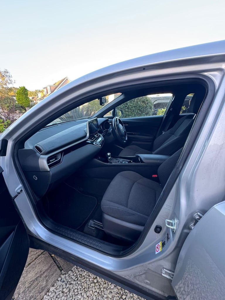 Toyota, C-HR, Hatchback, 2019, Other, 1798 (cc), 5 doors