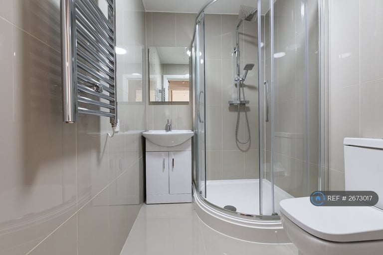 1 bedroom flat in Lincoln Road, Peterborough, PE1 (1 bed) (#2673017)