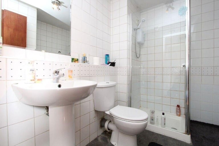 Canary Wharf Double Room Available Couples Accepted 0 Deposit Available