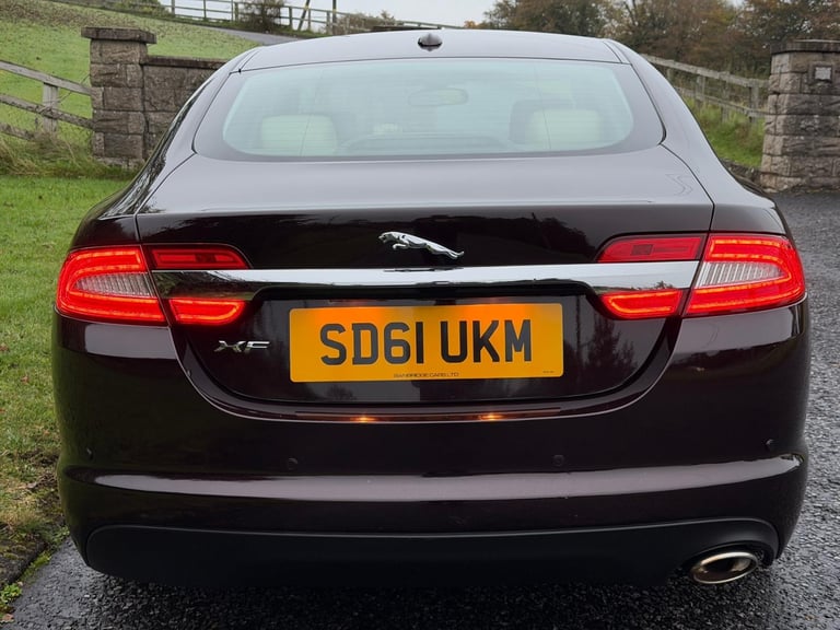 2012 Jaguar XF 2.2d SE Saloon 4dr Diesel Auto Euro 5 190 BHP ** LOW MILES **