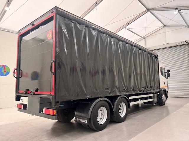 Scania 114 340 6x2 10 Tyre Sleeper Cab Curtainsider