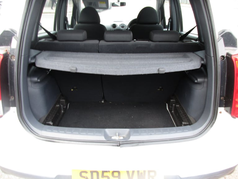 2009 (09) MITSUBISHI COLT 1.3 CZ2 , AUTOMATIC  , LOW MILES , CAZ &amp; ULEZ EXEMPT