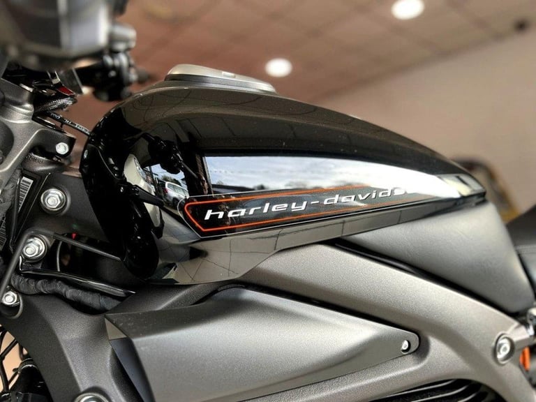 HARLEY-DAVIDSON LIVEWIRE EV TAX DEDUCTIBLE. IMMACULATE BIKE. VERY LOW MILEAGE