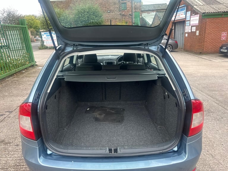 2011 Skoda Octavia 1.6 MPI SE Euro 5 5dr ESTATE Petrol Manual