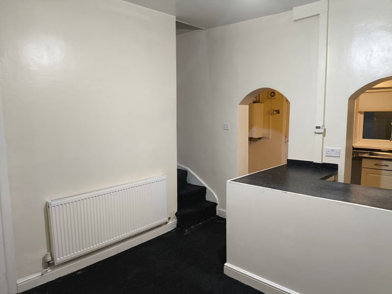 Charming 2-Bedroom Mid-Terrace Home on Tower Street, Heywood – £1000 PCM