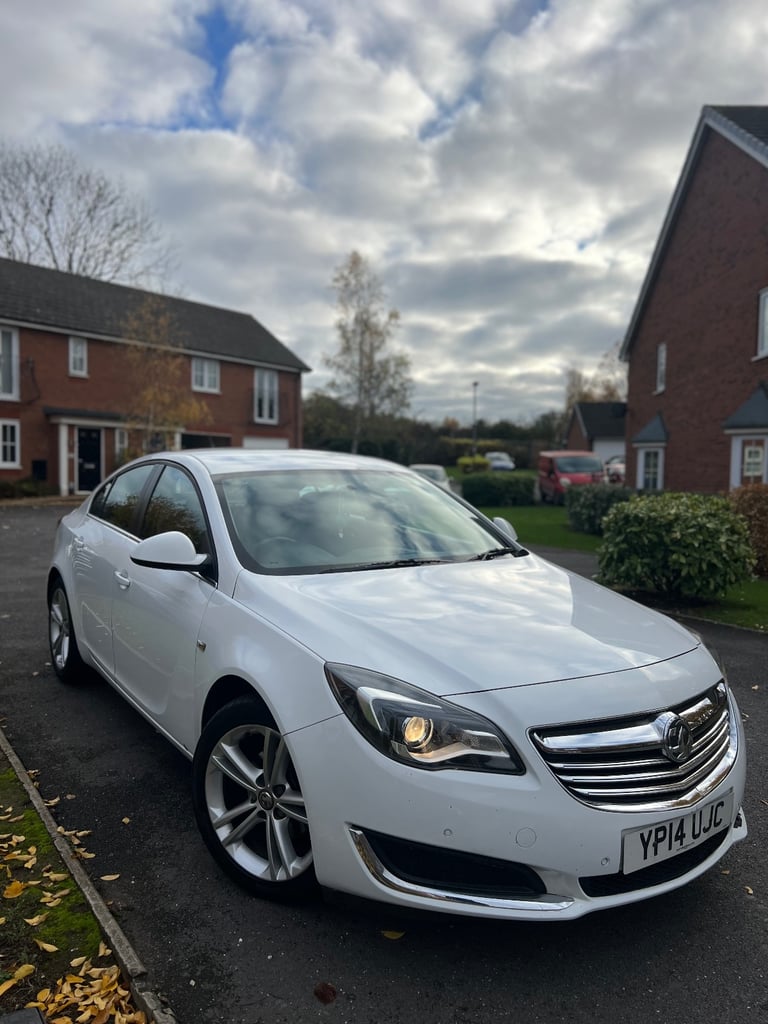 image for 2014 Vauxhall Insignia EcoFlex - 12 Month MOT & £20 Road Tax