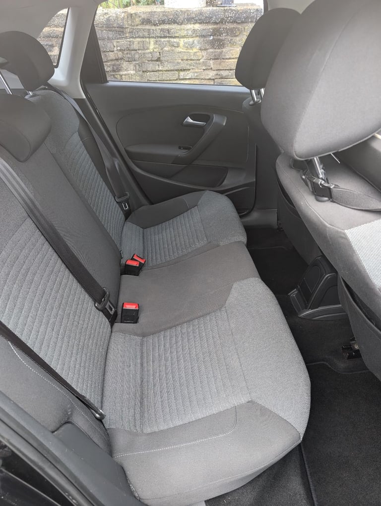 Volkswagen, POLO, Hatchback, 2011, Manual, 1.6 diese, 5 doors