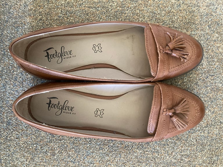 Shoes 2pairs - M&S Footglove Casual shoes/Hotter Casual Shoes | in  Westbury, Wiltshire | Gumtree