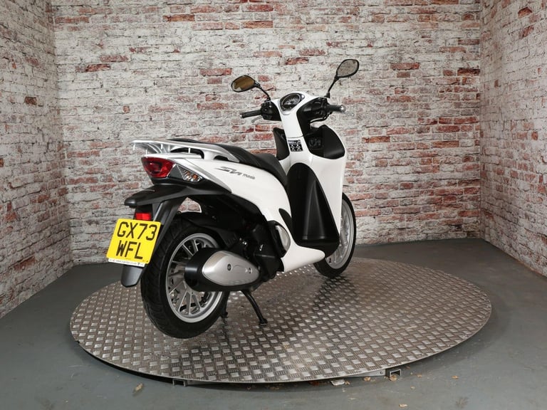 HONDA SH MODE 125 - 2023 Petrol Automatic in White
