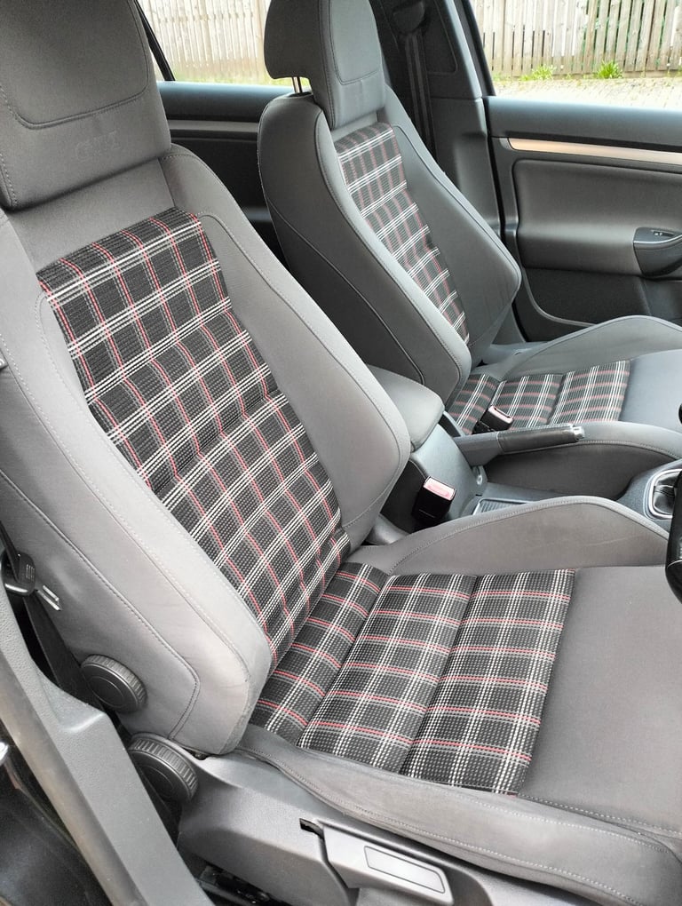 Volkswagen, GOLF, Hatchback, 2005, Manual, 1984 (cc), 5 doors