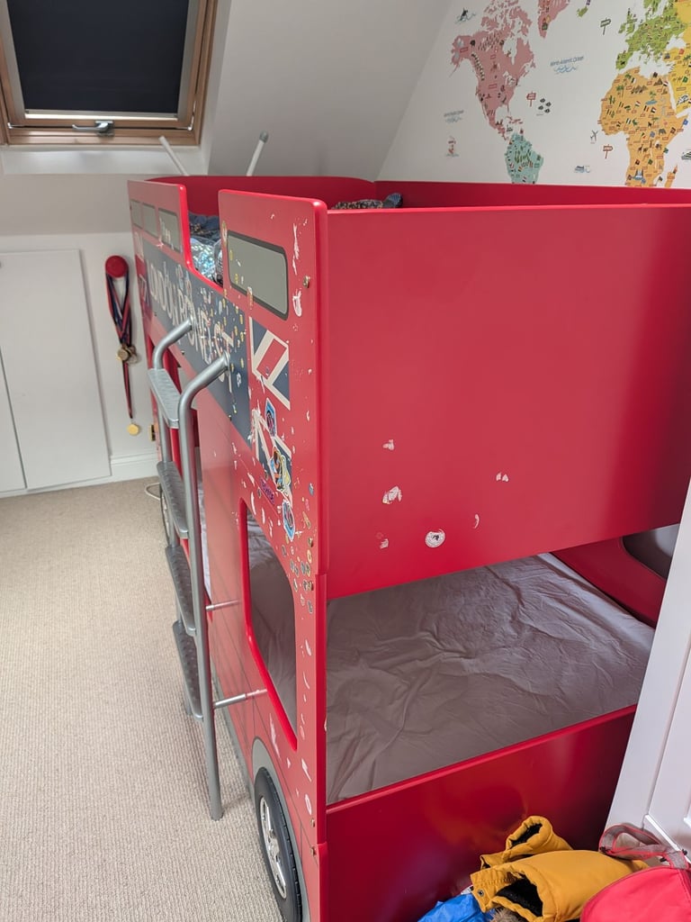 London bus bunk bed