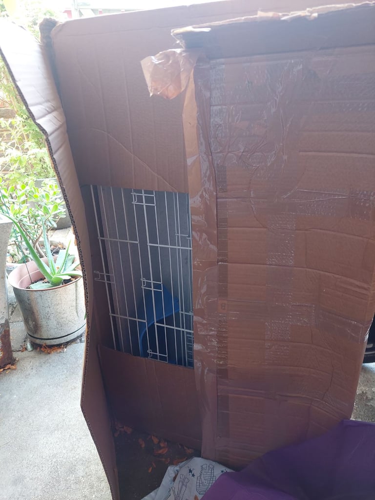 Big Rabbit cage like new.