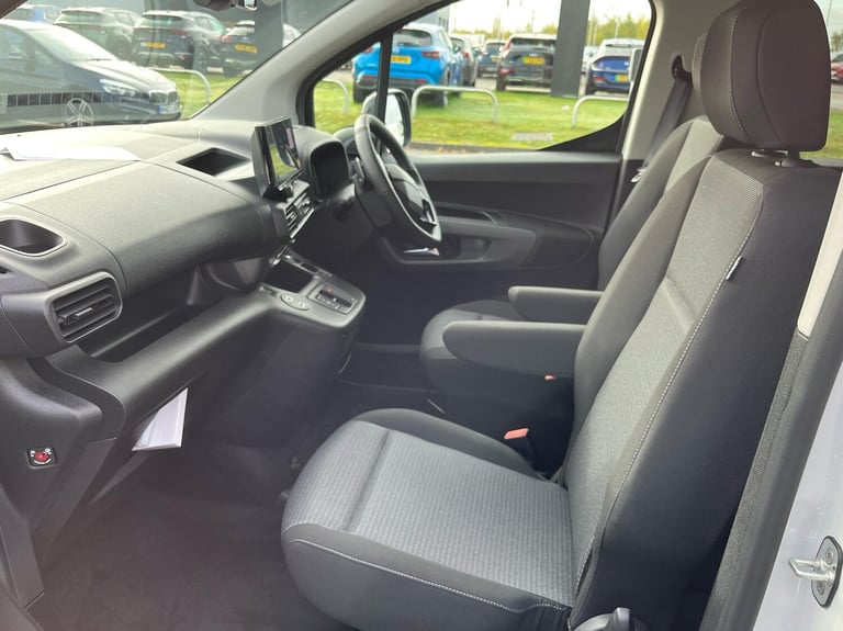 2024 Toyota PROACE CITY Verso 100kW Design L1 50kWh 5dr Auto MPV ELECTRIC Automatic