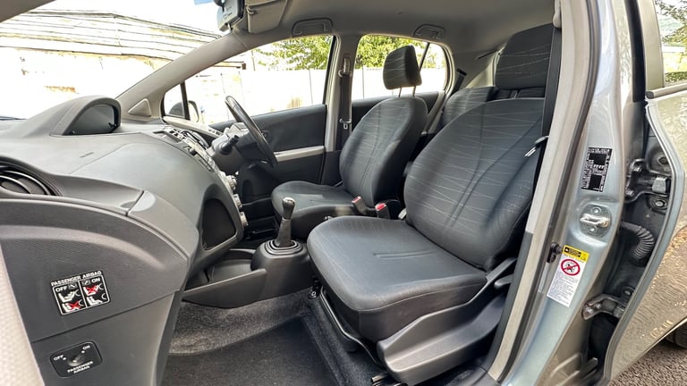 2008 Toyota Yaris 1.0 VVT-i TR 5dr HATCHBACK Petrol Manual