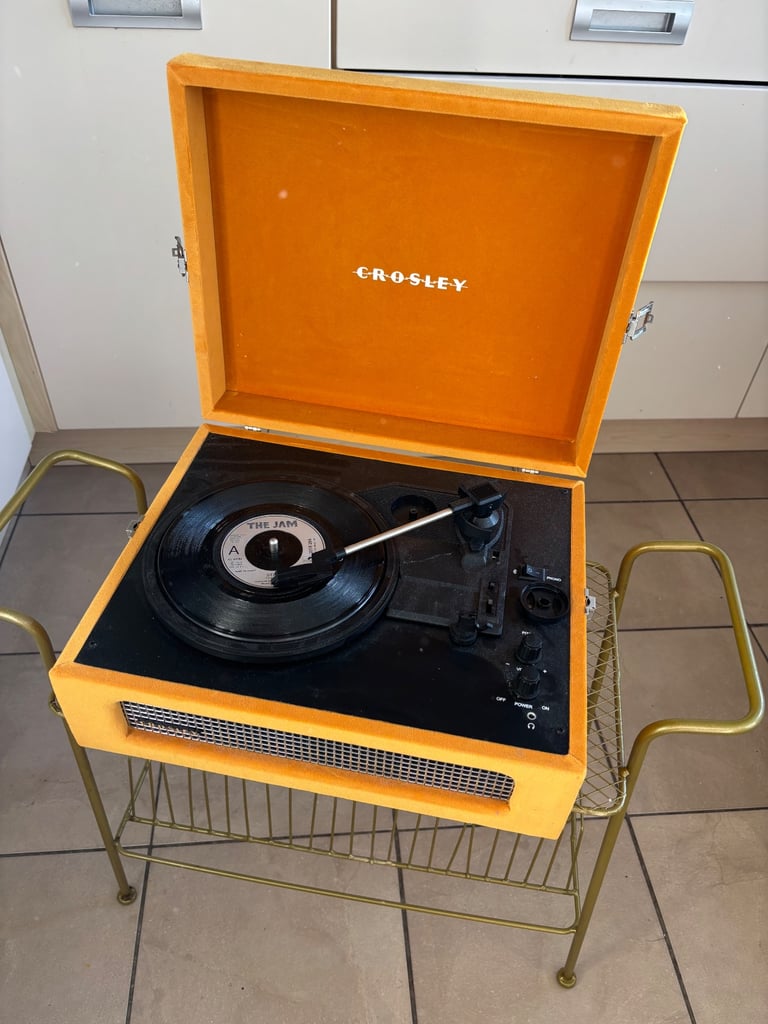 Record player and table 
