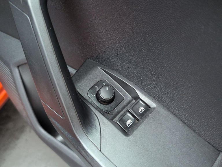 2018 SEAT Ibiza 1.0 MPI SE Technology Hatchback 5dr Petrol Manual Euro 6 (s/s) (75 ps) - AL HATCH...