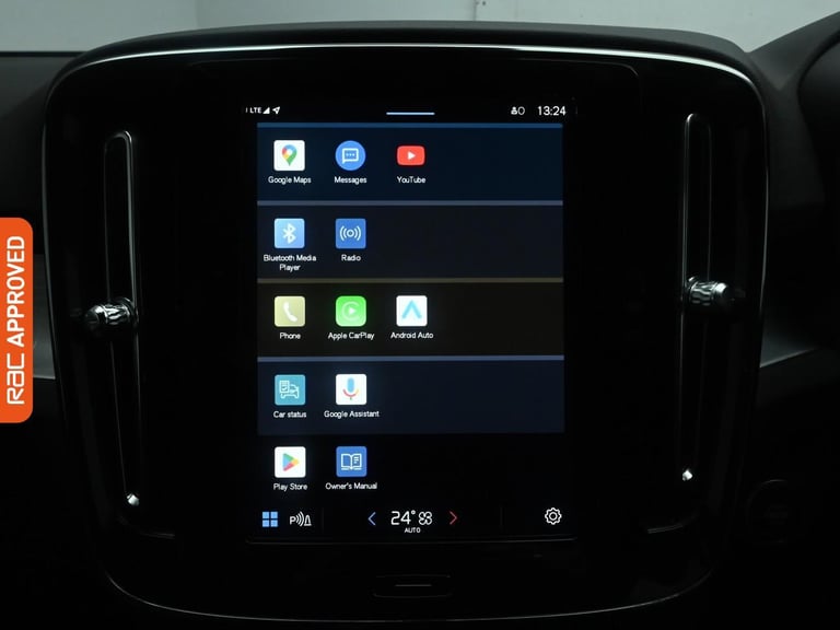 2022 Volvo XC40 2.0 B3 MHEV Core SUV 5dr Petrol Hybrid DCT Auto Euro 6 (s/s) (163 ps) SUV PETROL ...