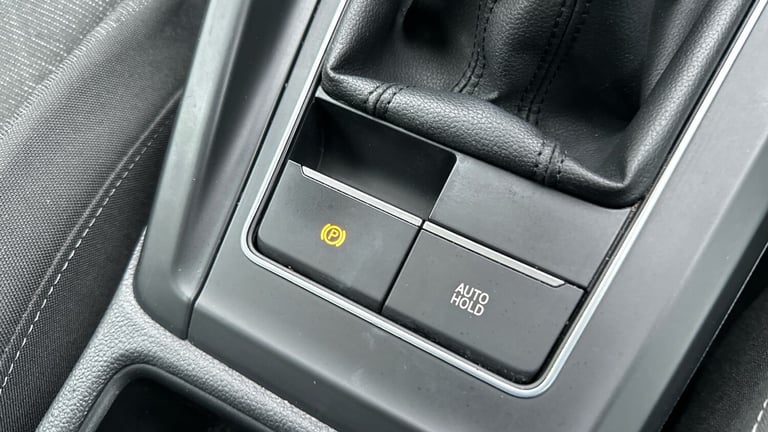 2021 Volkswagen Golf 1.5 TSI Life Hatchback 5dr Petrol Manual Euro 6 (s/s) (130 ps) Hatchback Pet...