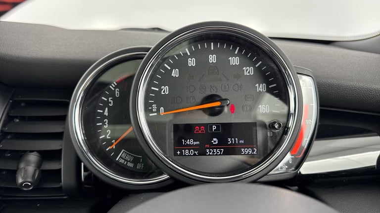 2018 MINI Hatch 1.5 Cooper Sport II 3dr Auto Petrol Hatchback Hatchback Petrol Automatic