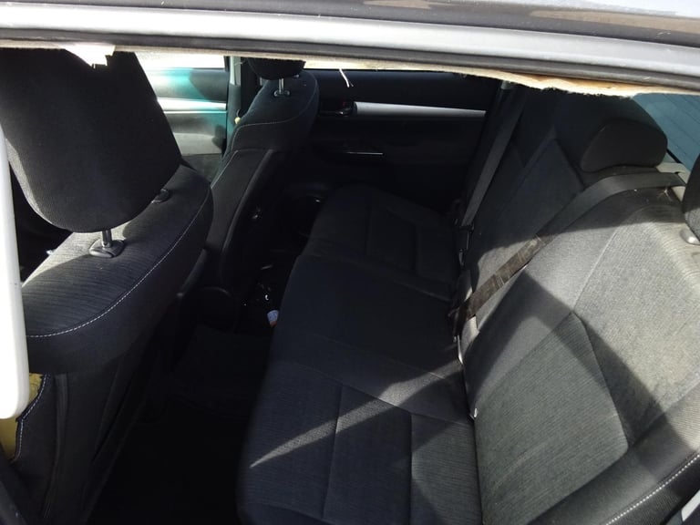 2024 73 REG TOYOTA HILUX INVINCIBLE D-4D 4WD DIESEL AUTO DAMAGED SALVAGE