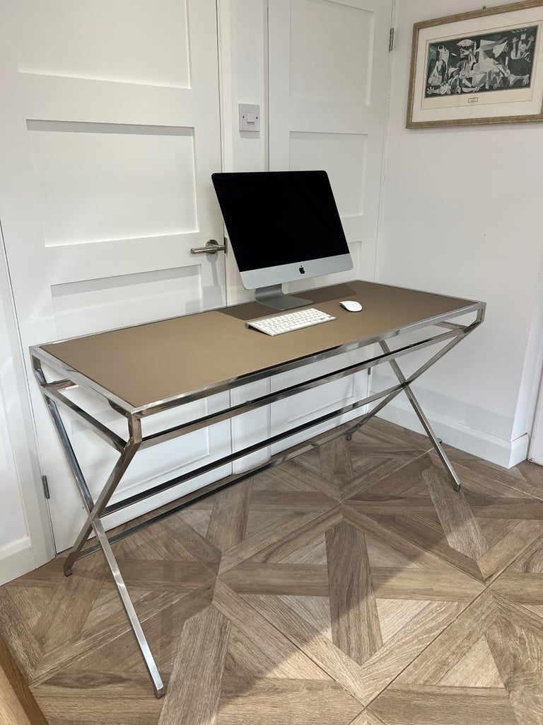 Desk Modern
