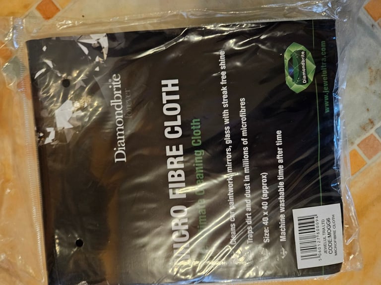 Car cleaning kit, brand new