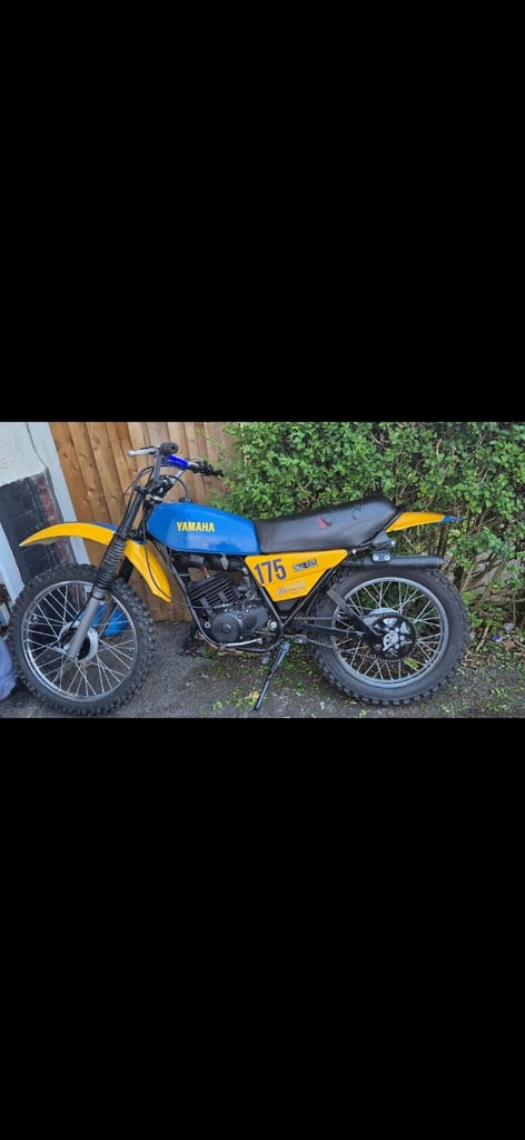 YAMAHA DT175