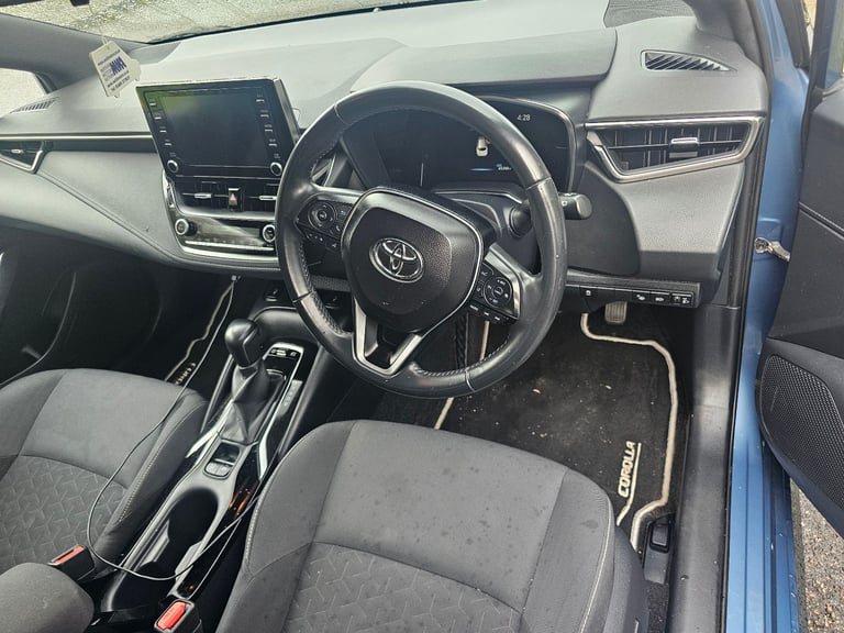 Toyota, COROLLA, Estate, 2019, Other, 1798 (cc), 5 doors