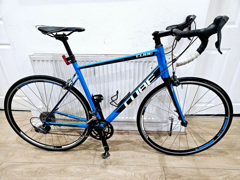 image for Cube aim attain road bike in very good condition all fully working 