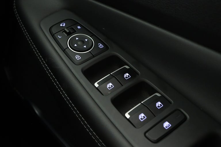 2022 Hyundai Santa Fe 1.6 TGDi Hybrid Ultimate 5dr Auto Estate Hybrid Automatic
