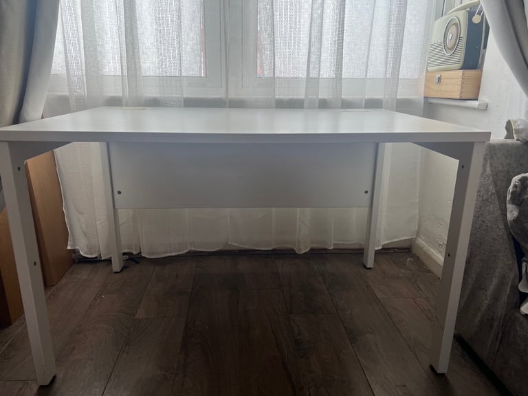 image for White Desk/Table