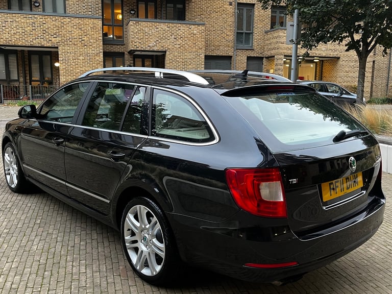 2011 Skoda Superb 1.8 TSI Elegance Estate 5dr Petrol DSG 