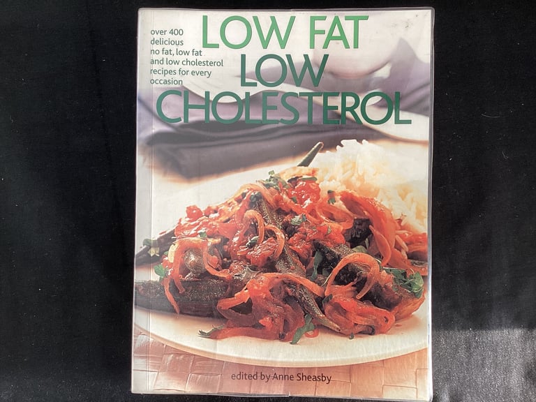 image for Low Fat Low Cholesterol ( over 400 delicious no fat, low fat & low cholesterol recipes)