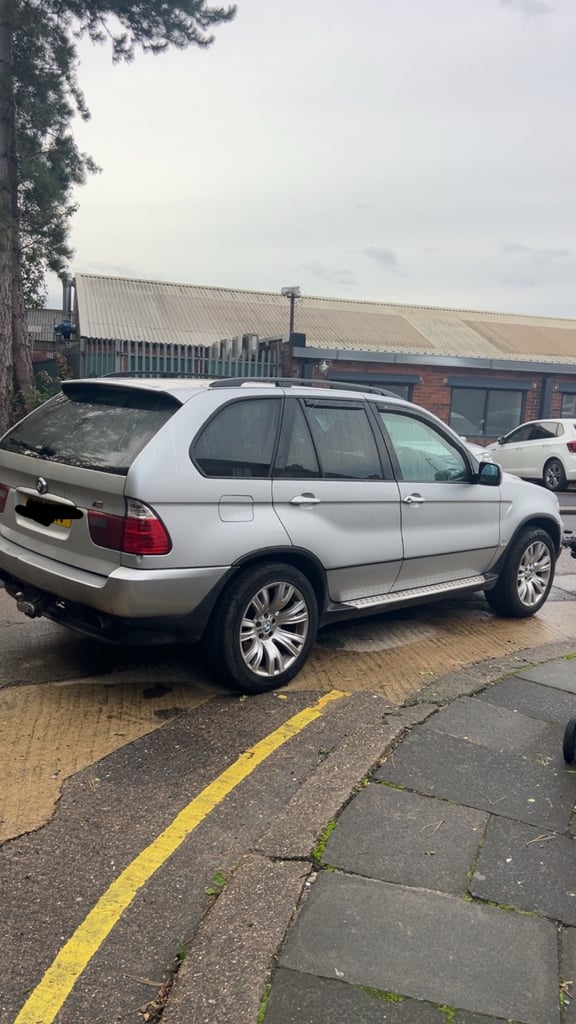 BMW e53 X5 breaking 