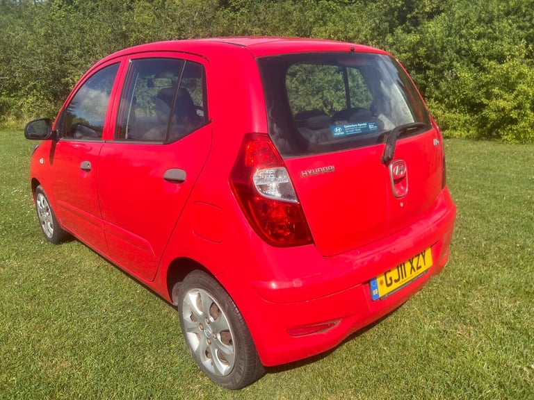 HYUNDAI I10 1.2 Classic Red Manual Petrol 2011