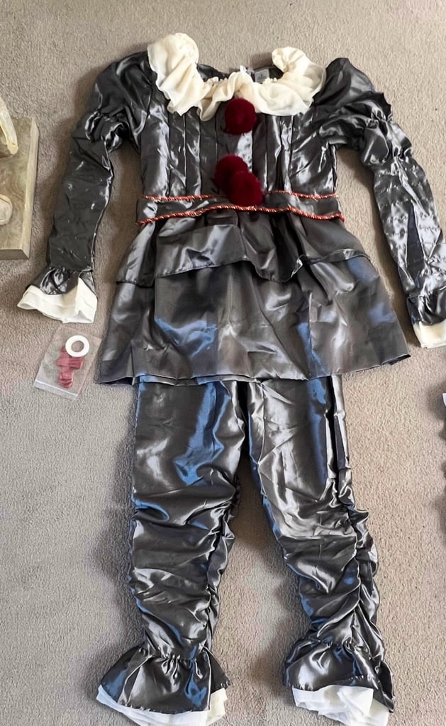 Pennywise clown adult xl costume worn once