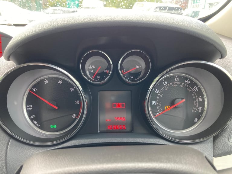 2015 Vauxhall Mokka SE 1.6 CDTI ECOFLEX S/S 6-SPEED MANUAL 5 DOOR MPV (£20 TAX) 