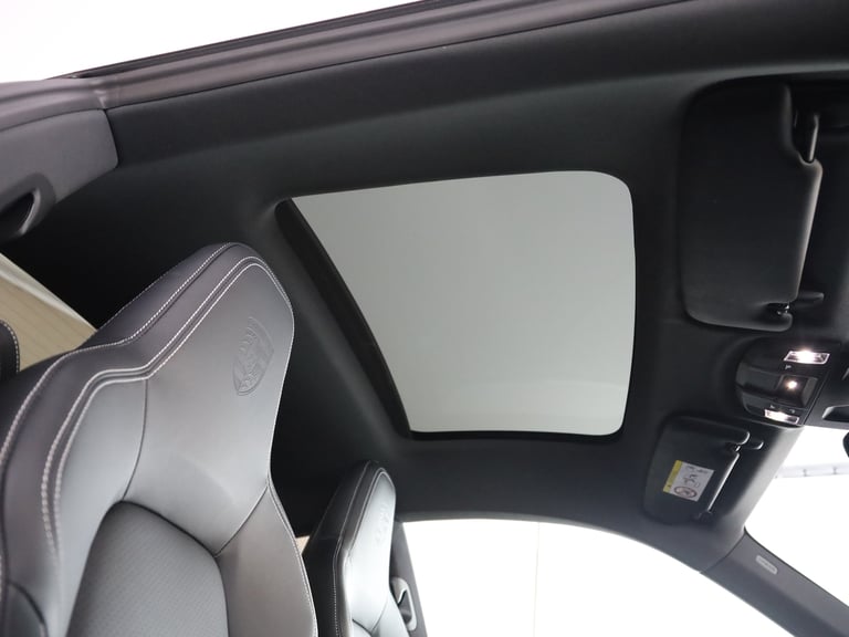 2024 Porsche 911 3.0T 992 Carrera Coupe 2dr Petrol PDK Euro 6 (s/s) (394 ps)