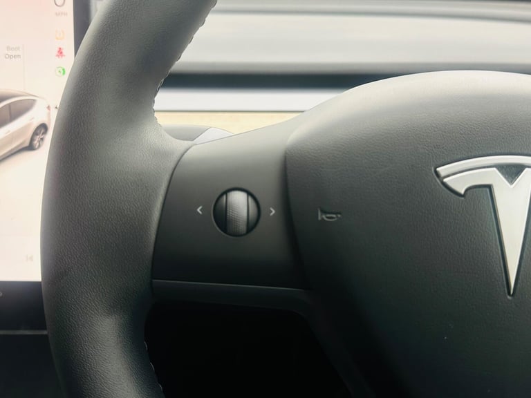 2023 Tesla Model Y Auto RWD 5dr MPV Electric Automatic