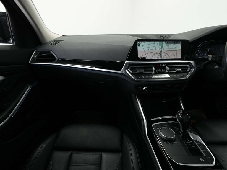 2021 BMW 3 Series 2.0 330e 12kWh Sport Pro Touring Auto Euro 6 (s/s) 5dr Estate Hybrid Automatic