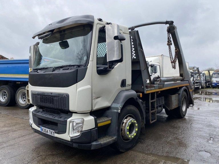 2014 VOLVO FL-250 SKIP LOADER