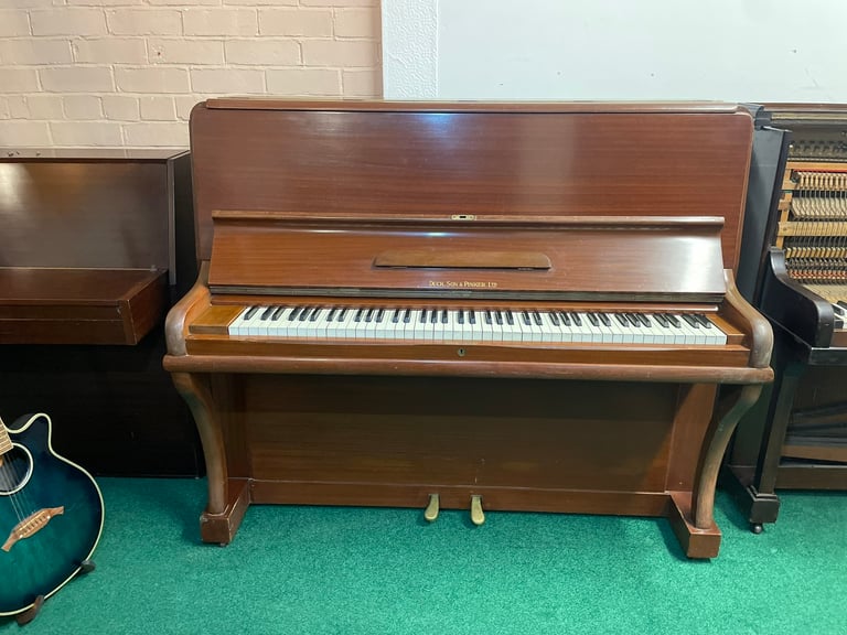 * PART EX BARGAIN* Duck, Son & Pinker Piano keyboard - CAN DELIVER