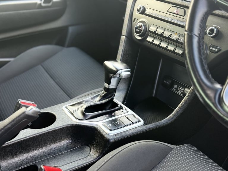 2017 Kia Sportage 1.7 CRDi ISG 2 5dr DCT Auto ESTATE DIESEL Automatic