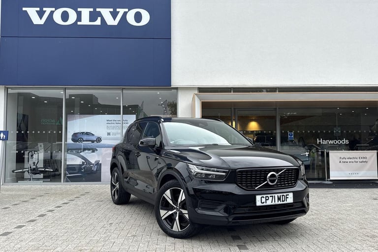 2022 Volvo XC40 1.5h T4 Recharge 10.7kWh Plus SUV 5dr Petrol Plug-in Hybrid Auto Euro 6 (s/ ESTAT...