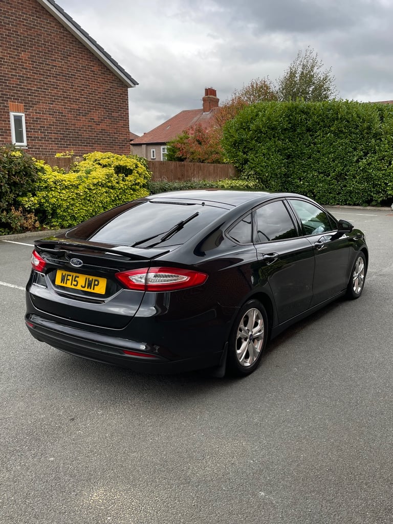 Ford, MONDEO, Hatchback, 2015, Manual, 1560 (cc), 5 doors